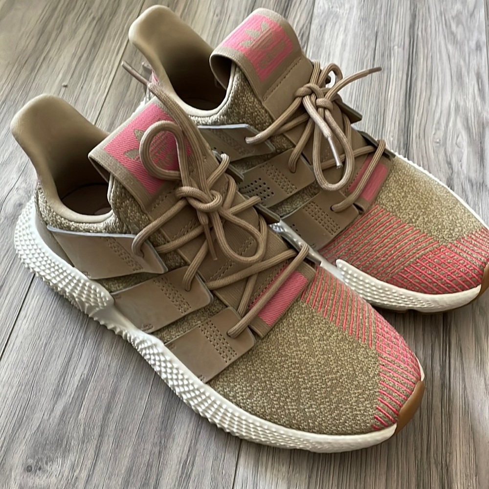 Adidas unisex prophere trace Khaki sneakers